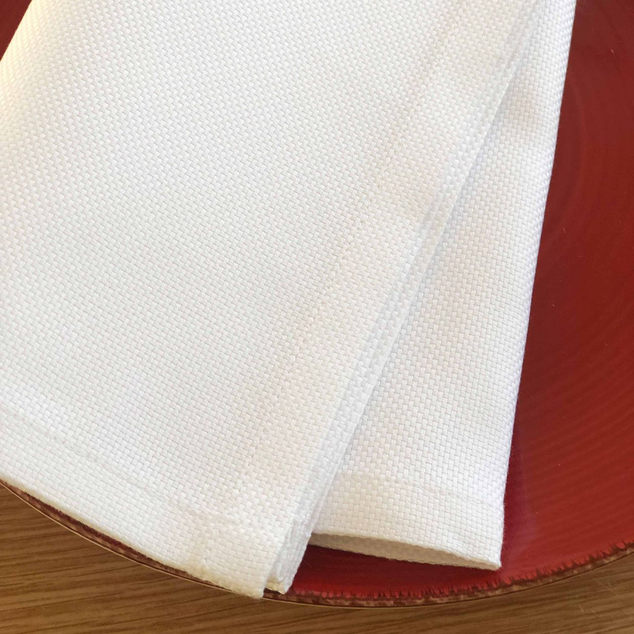 Table napkins & cloth napkins for hotels, restaurants and weddings Table napkins & cloth napkins for hotels, restaurants and weddings