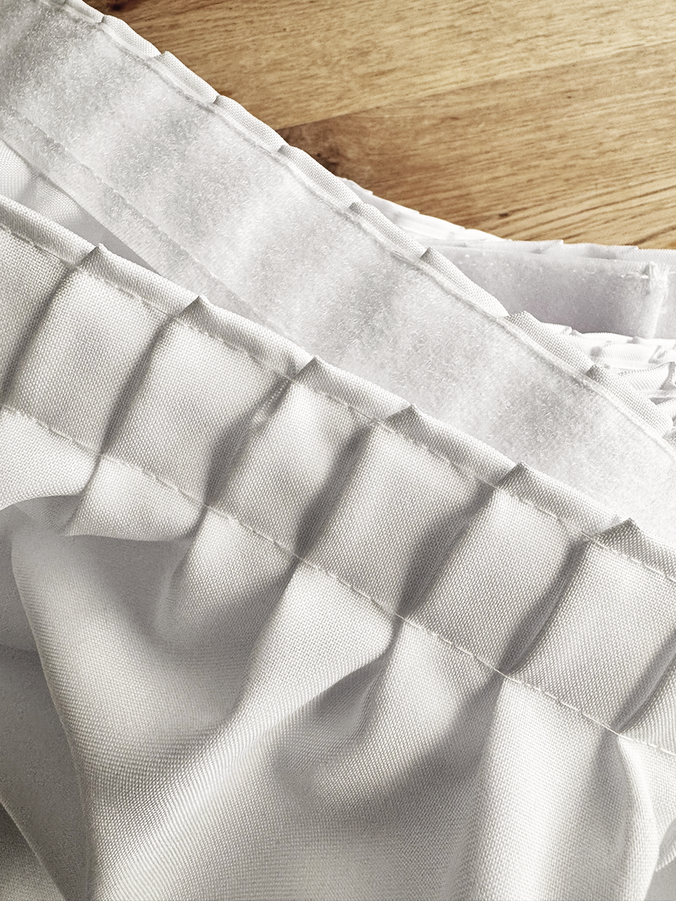 Skirting für Buffetttisch mit Plisseefalte